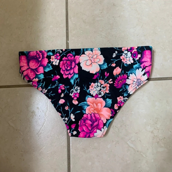 NWOT Shade & Shore Floral Bikini Bottoms - Picture 6 of 6